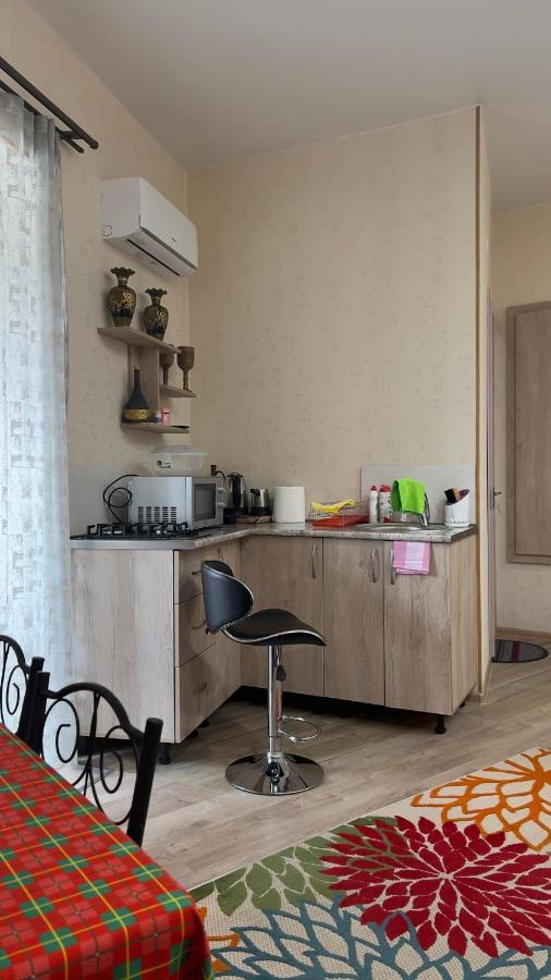 Guest House Beautiful Avlabar Tbilisi Ngoại thất bức ảnh